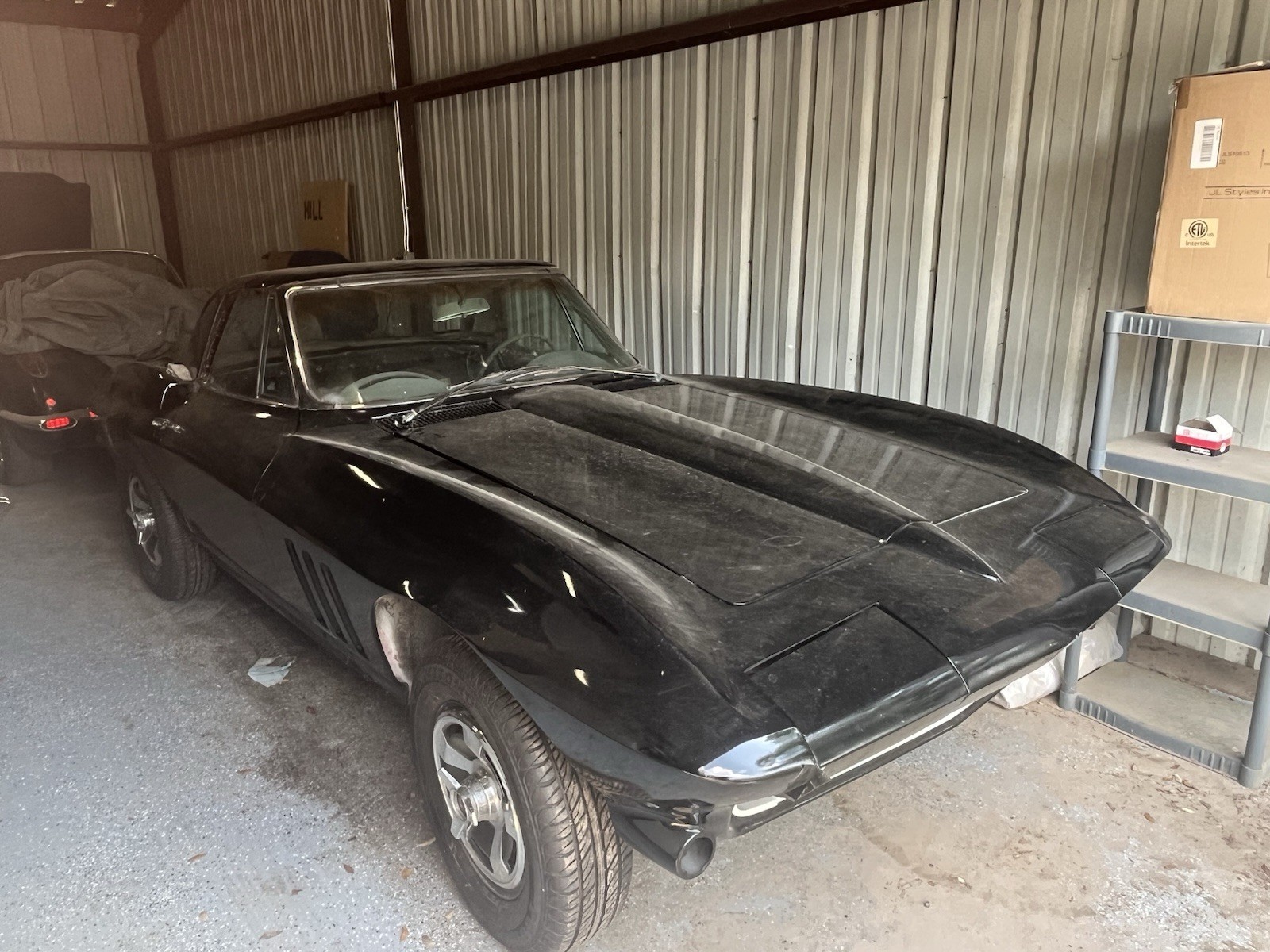 Chevrolet-Corvette-1965-Convertible-1