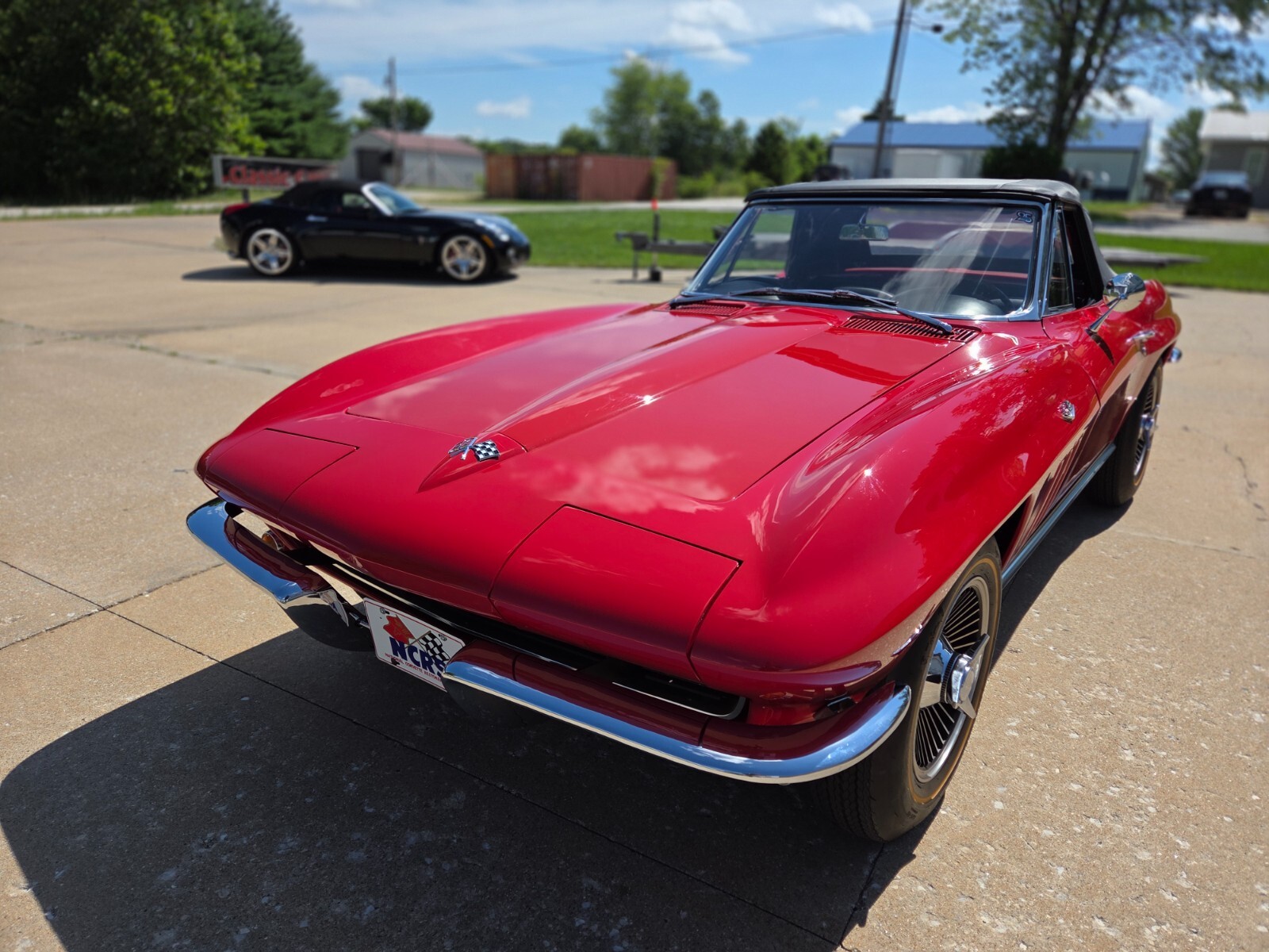 Chevrolet-Corvette-1965-Convertible-1