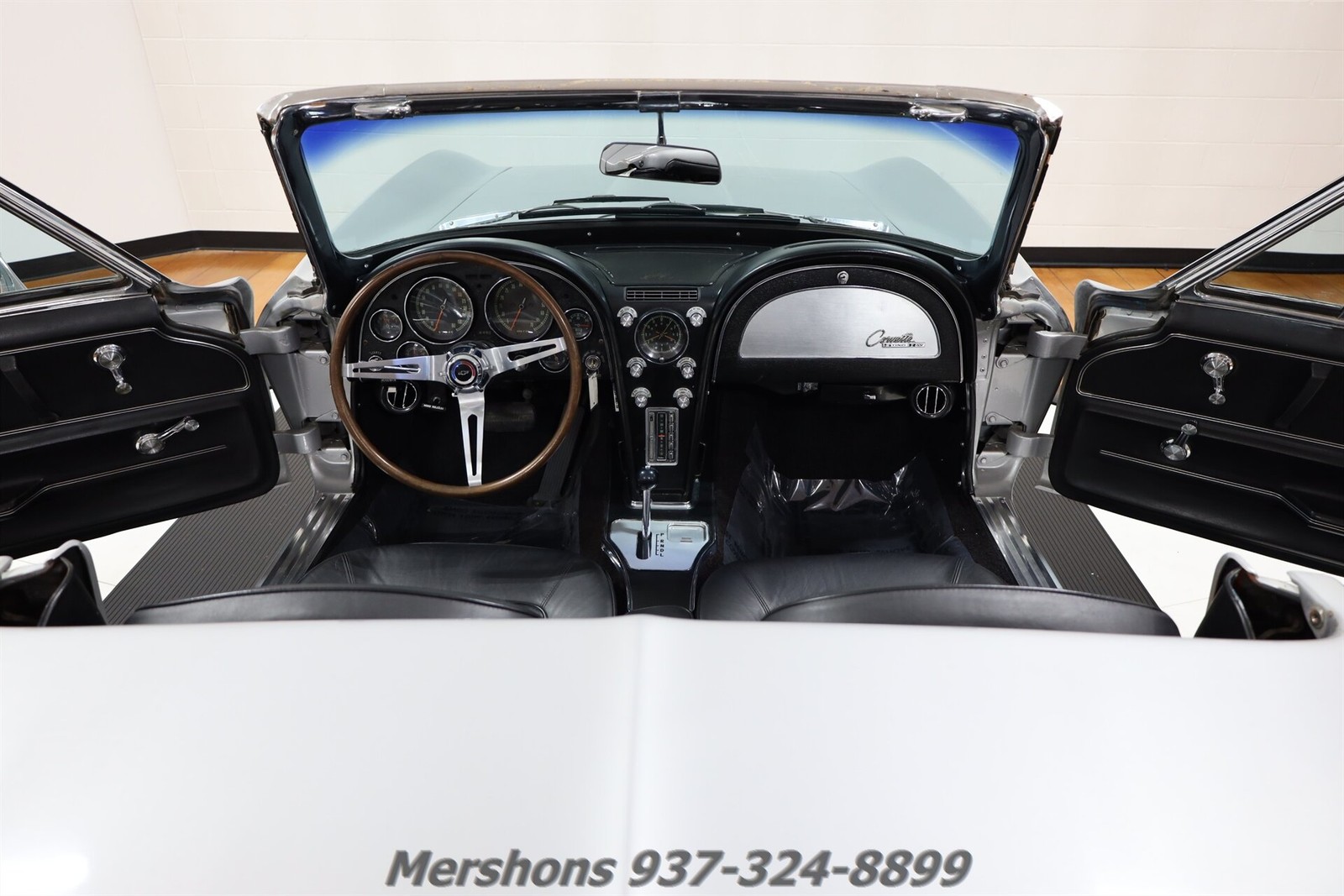 Chevrolet-Corvette-1965-Convertible-1