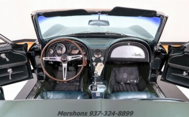 Chevrolet-Corvette-1965-Convertible-1