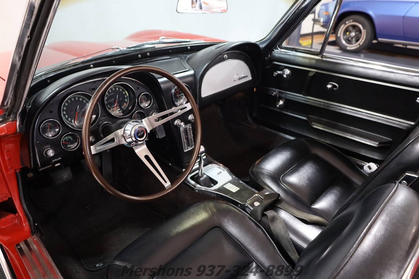 Chevrolet-Corvette-1965-Convertible-1
