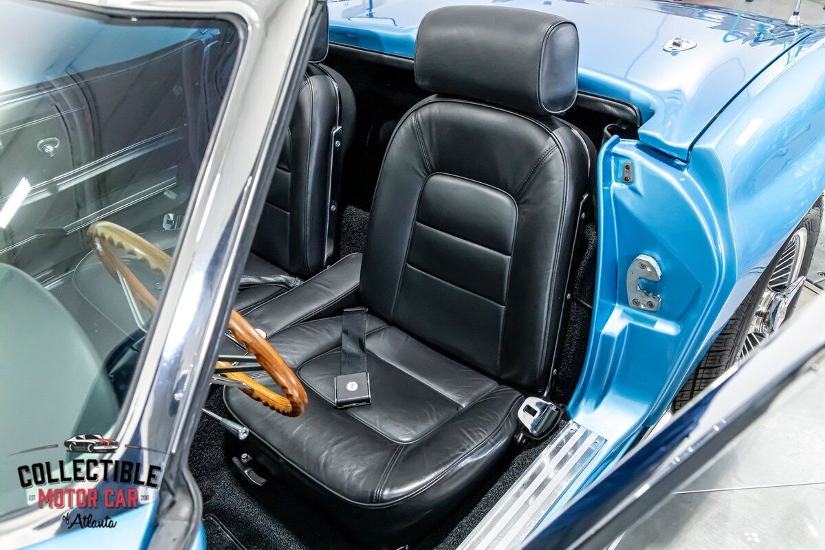 Chevrolet-Corvette-1965-Convertible-1