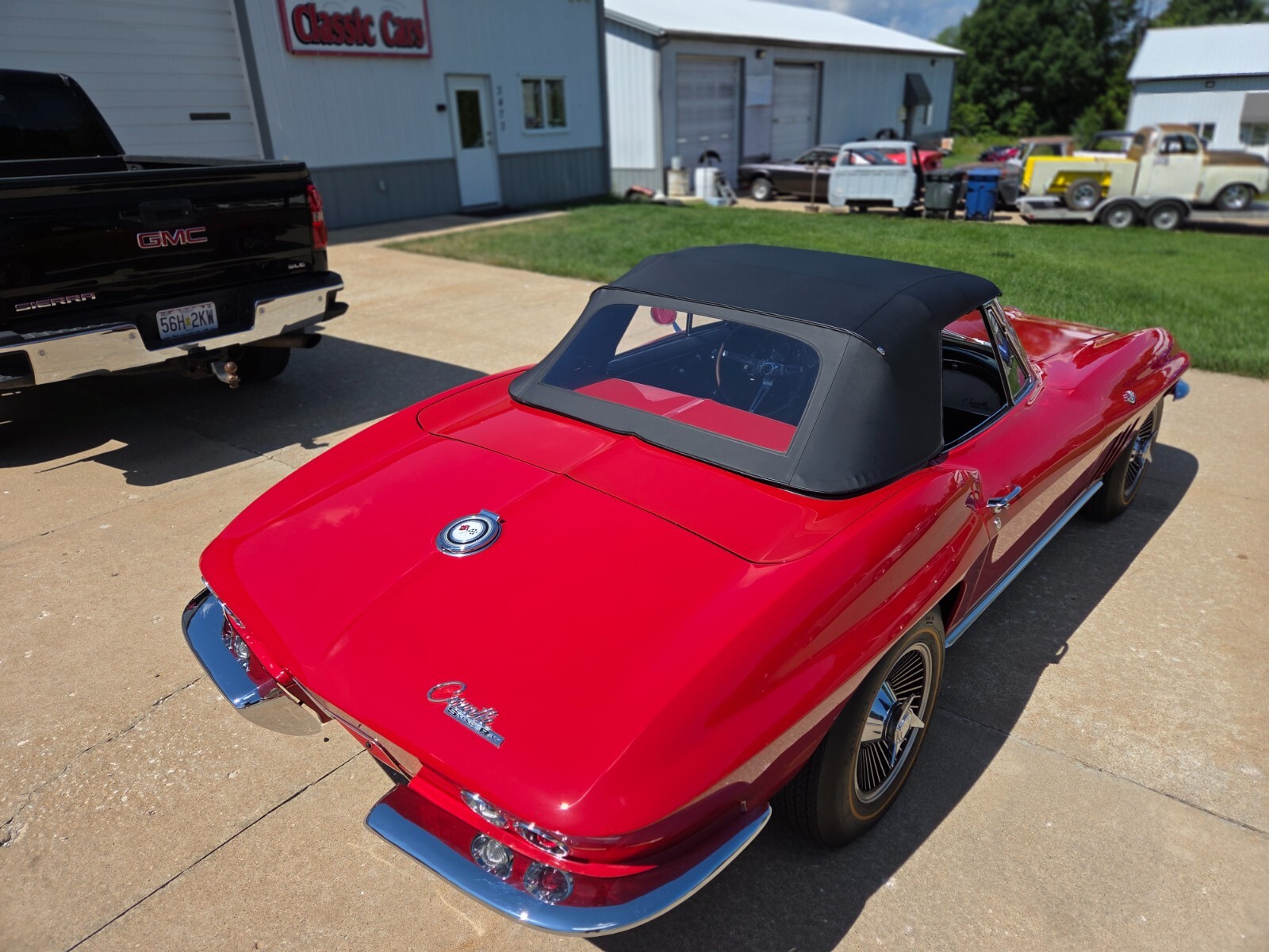 Chevrolet-Corvette-1965-Convertible-10