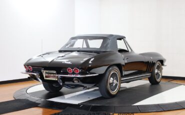 Chevrolet-Corvette-1965-Convertible-10
