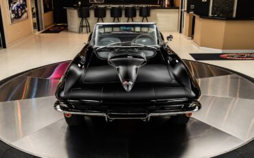 Chevrolet-Corvette-1965-Convertible-10