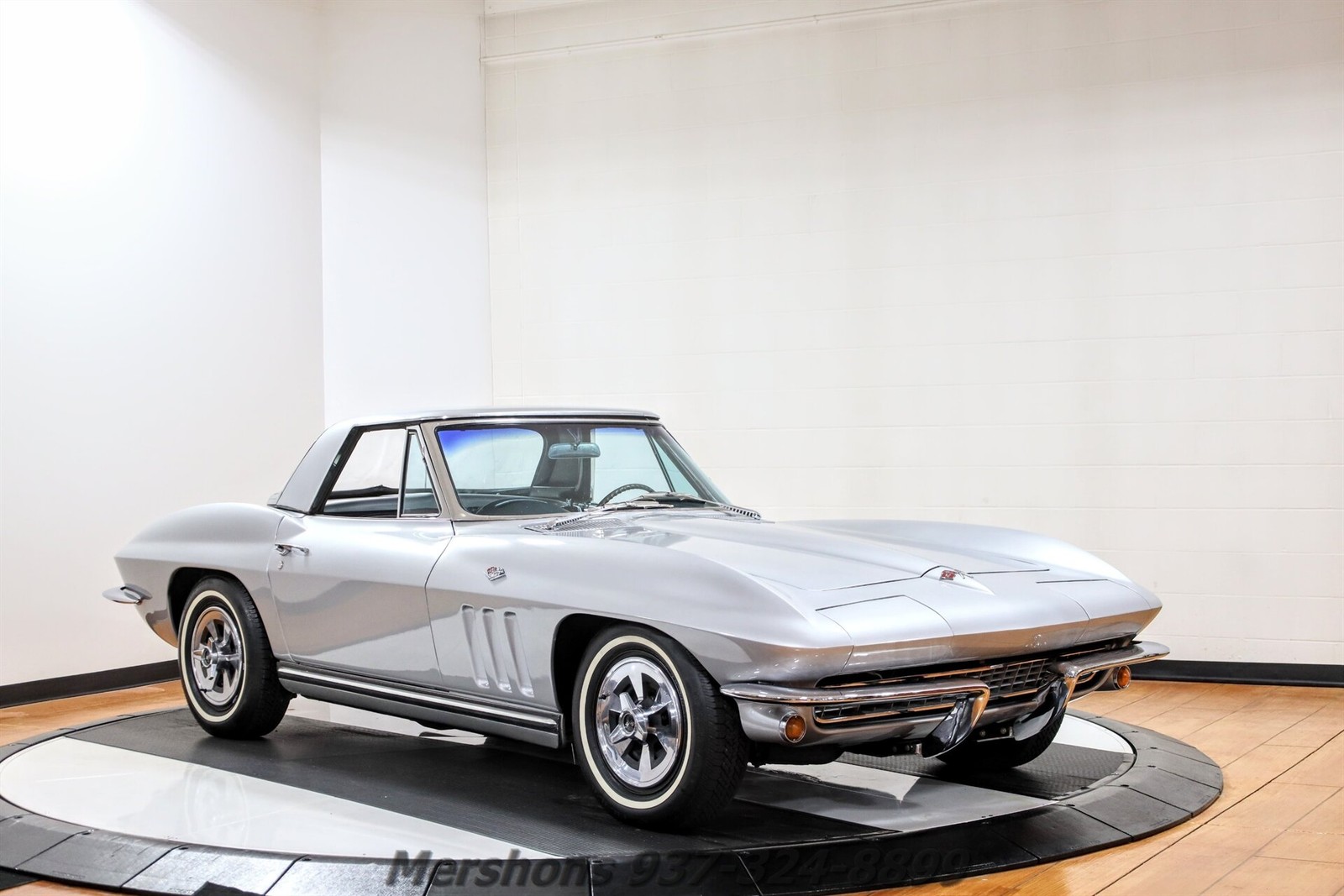 Chevrolet-Corvette-1965-Convertible-11