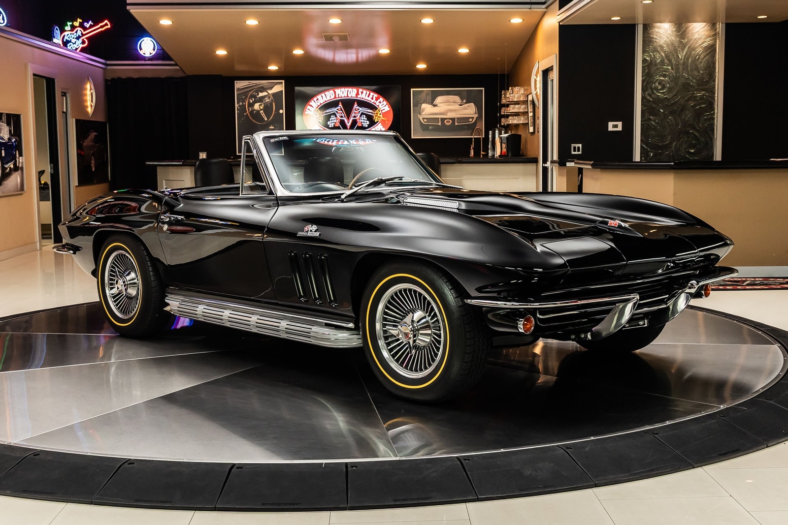 Chevrolet-Corvette-1965-Convertible-11