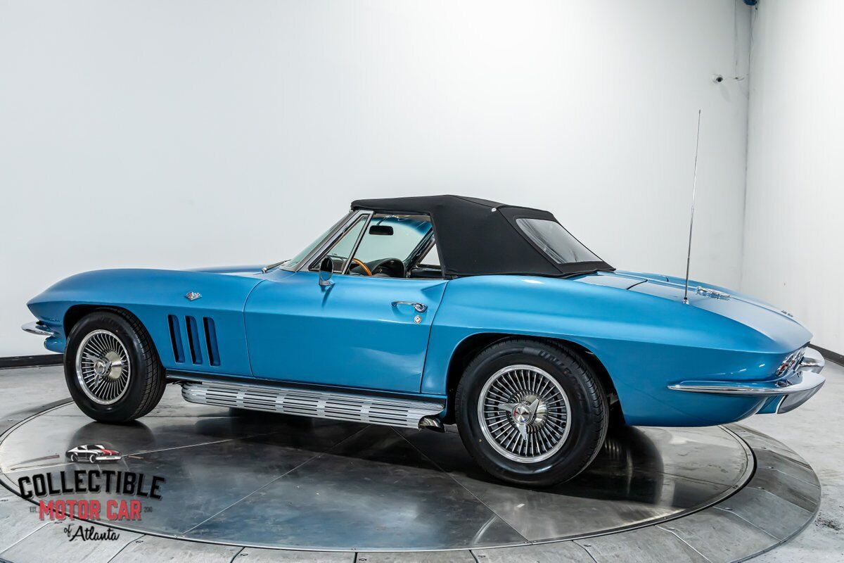 Chevrolet-Corvette-1965-Convertible-11