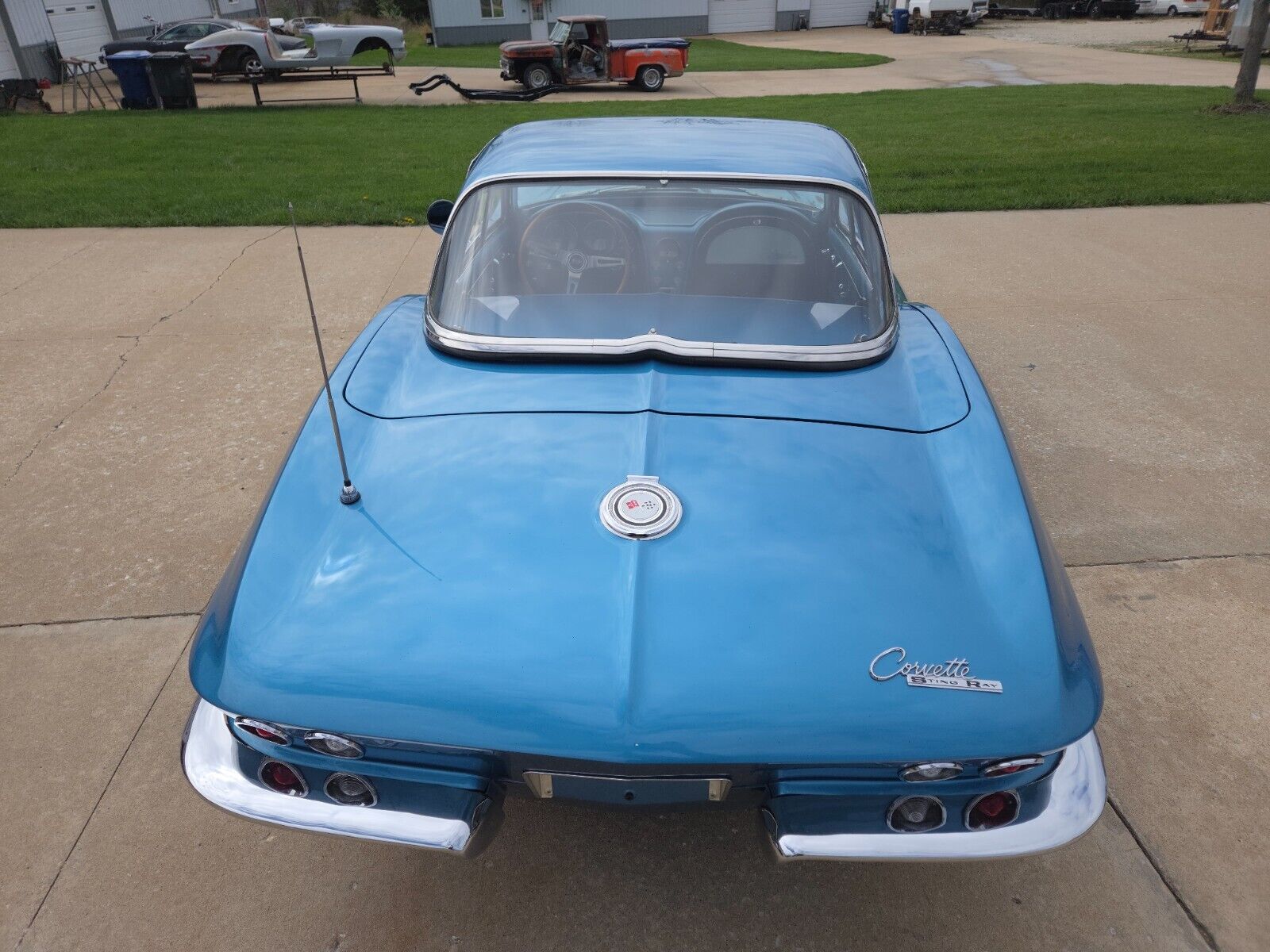 Chevrolet-Corvette-1965-Convertible-11