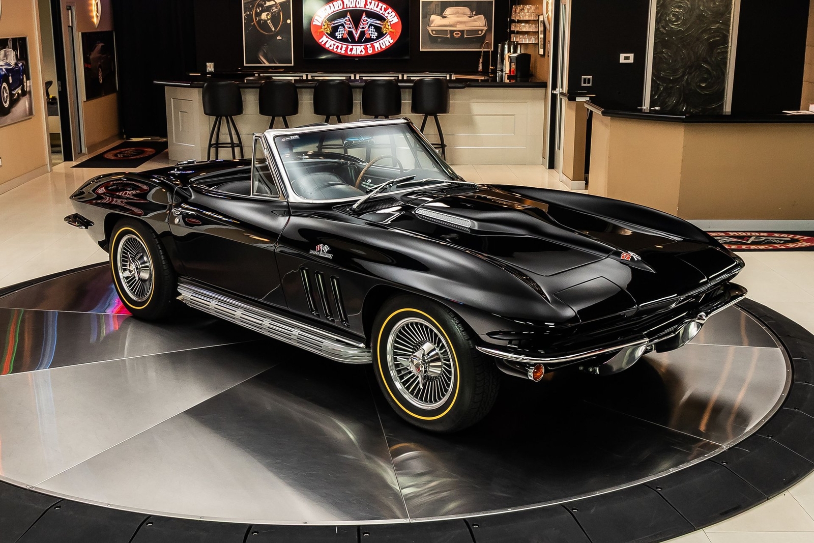 Chevrolet-Corvette-1965-Convertible-12