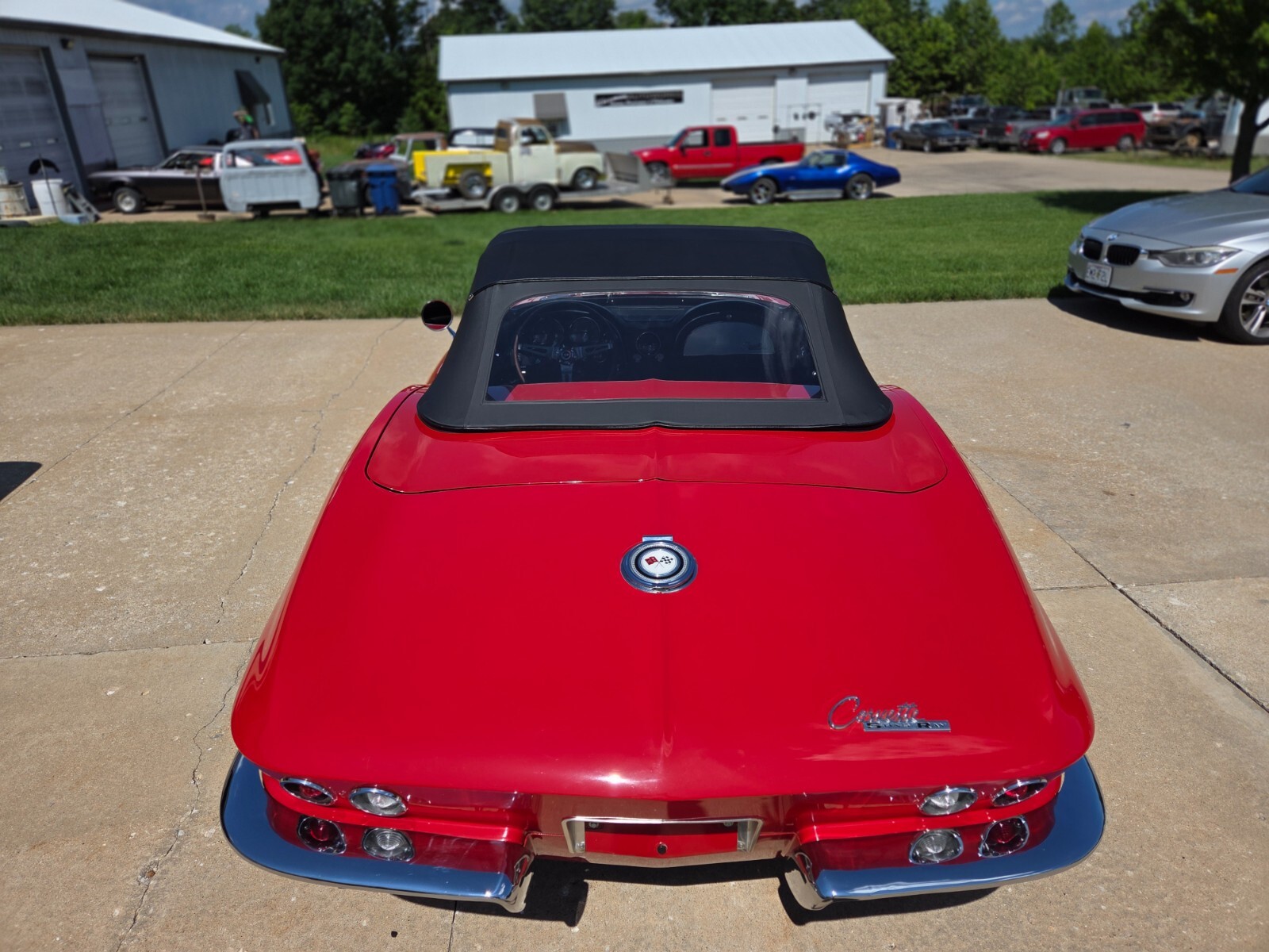 Chevrolet-Corvette-1965-Convertible-12