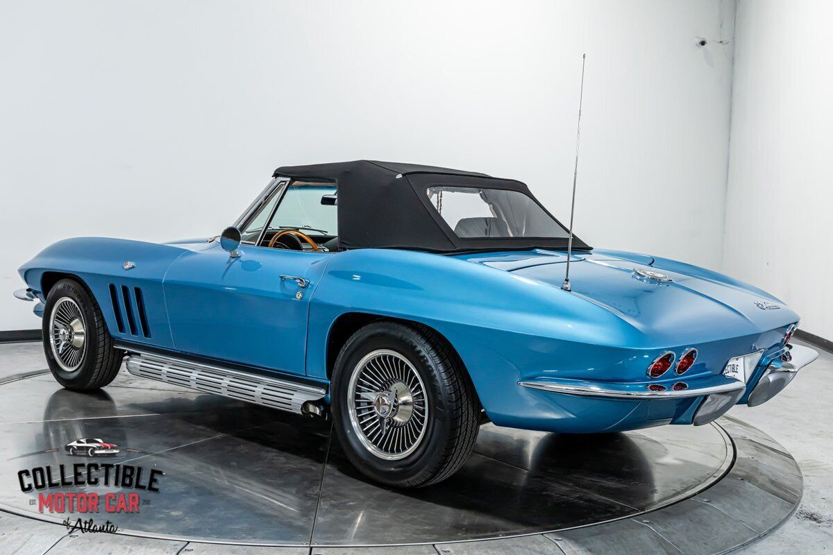 Chevrolet-Corvette-1965-Convertible-12
