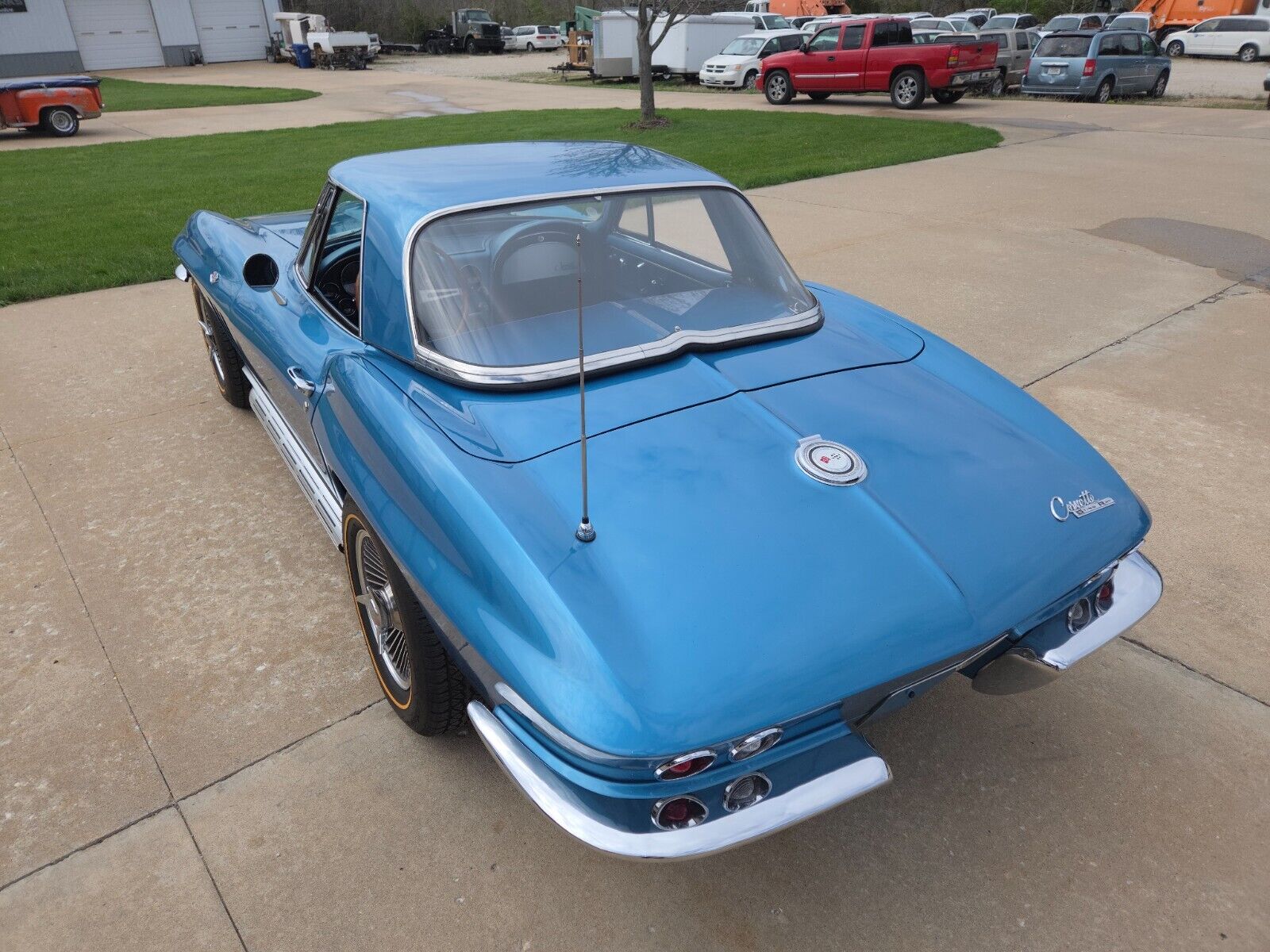 Chevrolet-Corvette-1965-Convertible-12
