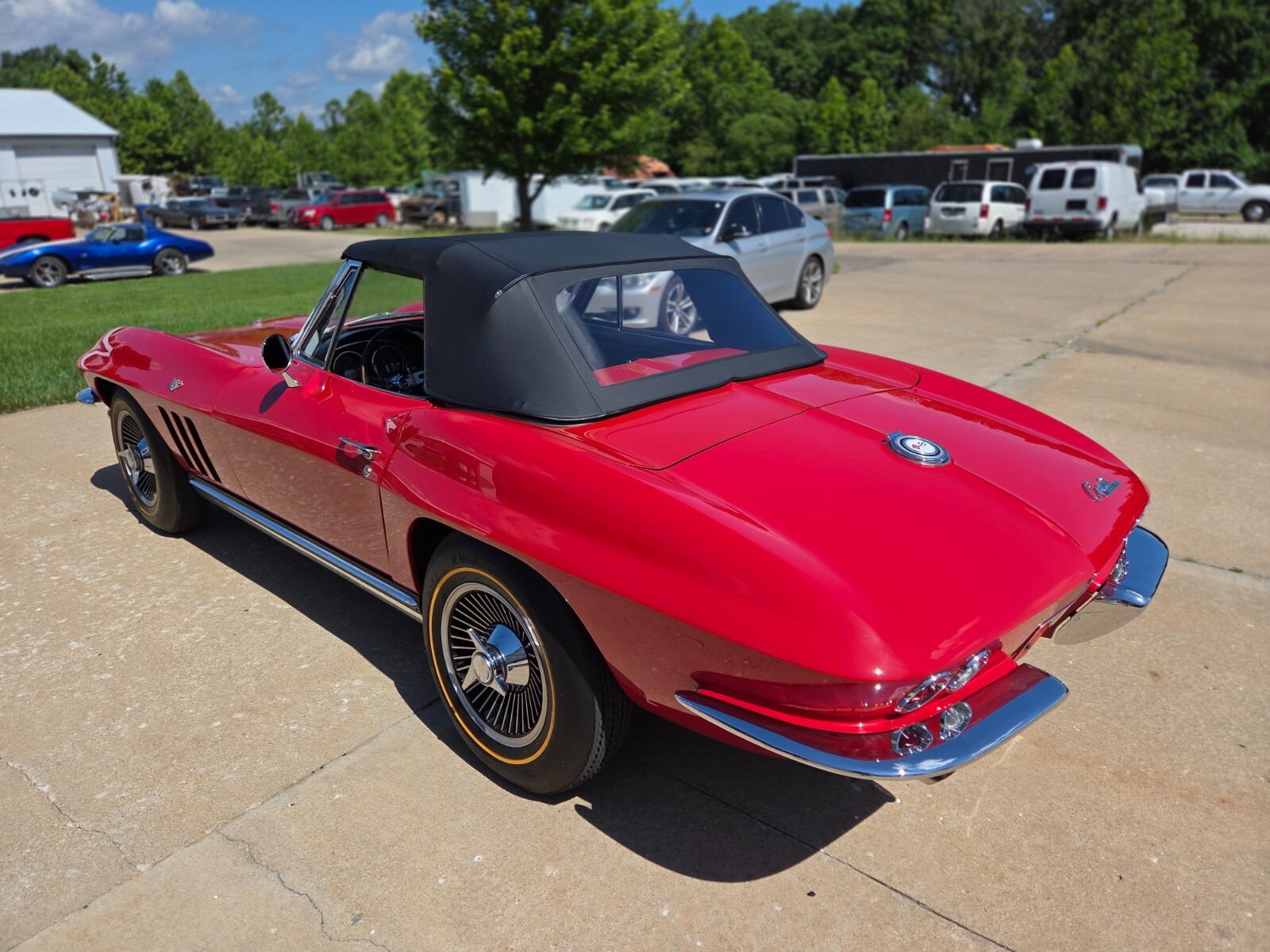 Chevrolet-Corvette-1965-Convertible-13