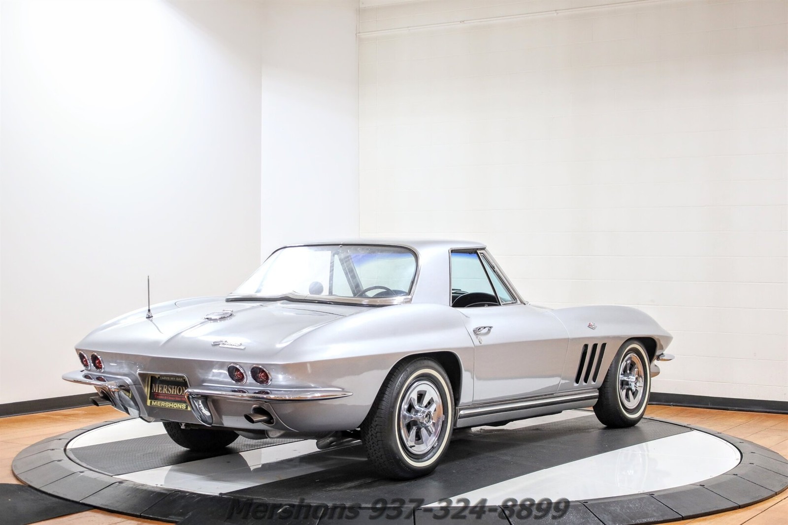 Chevrolet-Corvette-1965-Convertible-13