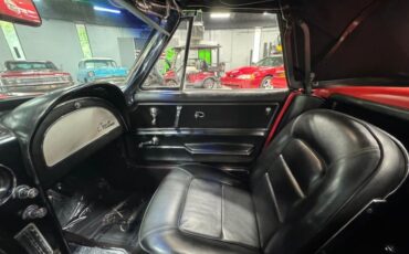 Chevrolet-Corvette-1965-Convertible-14