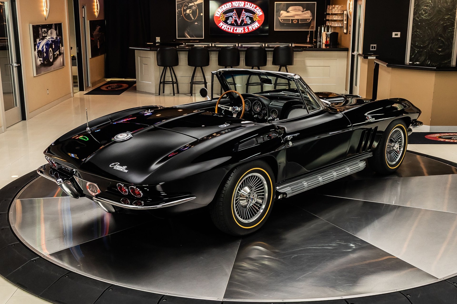 Chevrolet-Corvette-1965-Convertible-15