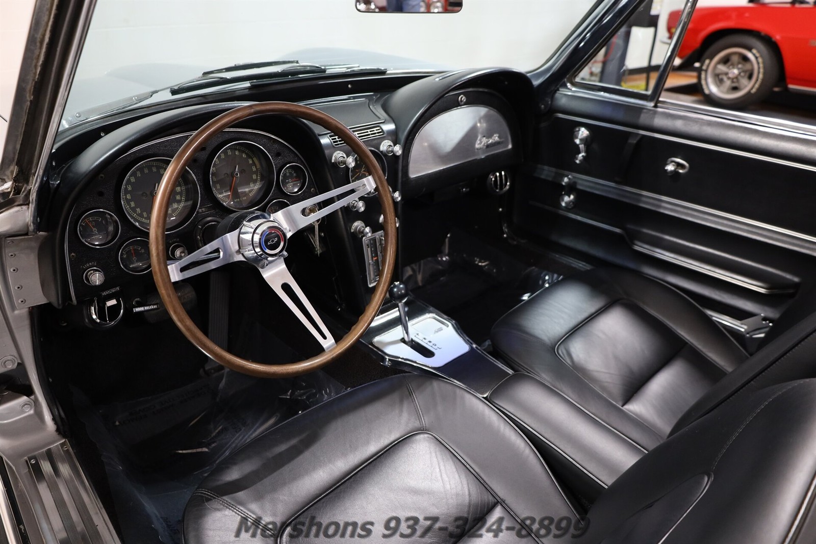 Chevrolet-Corvette-1965-Convertible-17