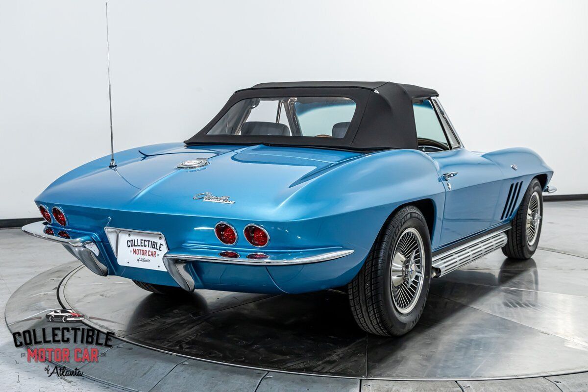 Chevrolet-Corvette-1965-Convertible-17