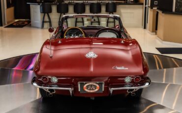Chevrolet-Corvette-1965-Convertible-17