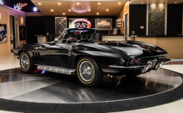 Chevrolet-Corvette-1965-Convertible-18