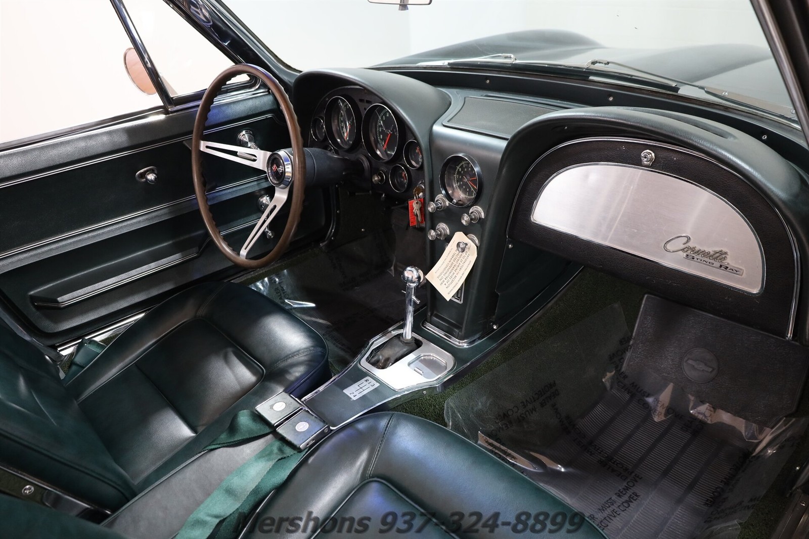 Chevrolet-Corvette-1965-Convertible-18