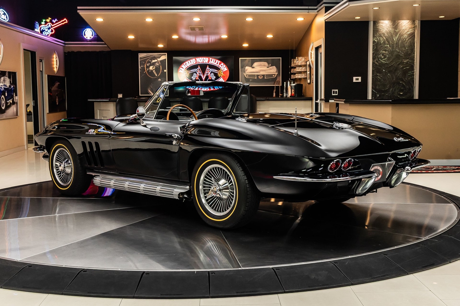 Chevrolet-Corvette-1965-Convertible-18