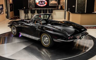 Chevrolet-Corvette-1965-Convertible-19