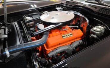 Chevrolet-Corvette-1965-Convertible-2