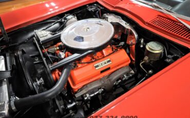 Chevrolet-Corvette-1965-Convertible-2