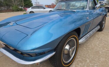 Chevrolet-Corvette-1965-Convertible-2