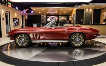 Chevrolet-Corvette-1965-Convertible-20