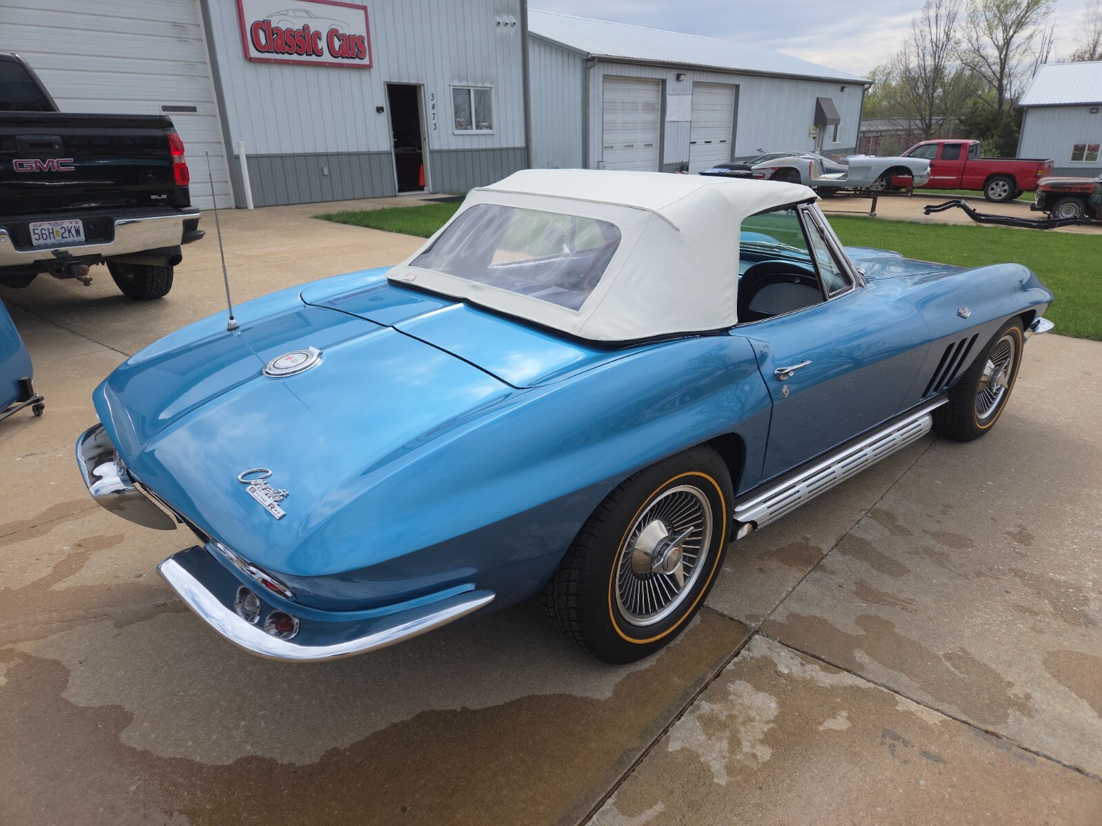 Chevrolet-Corvette-1965-Convertible-20