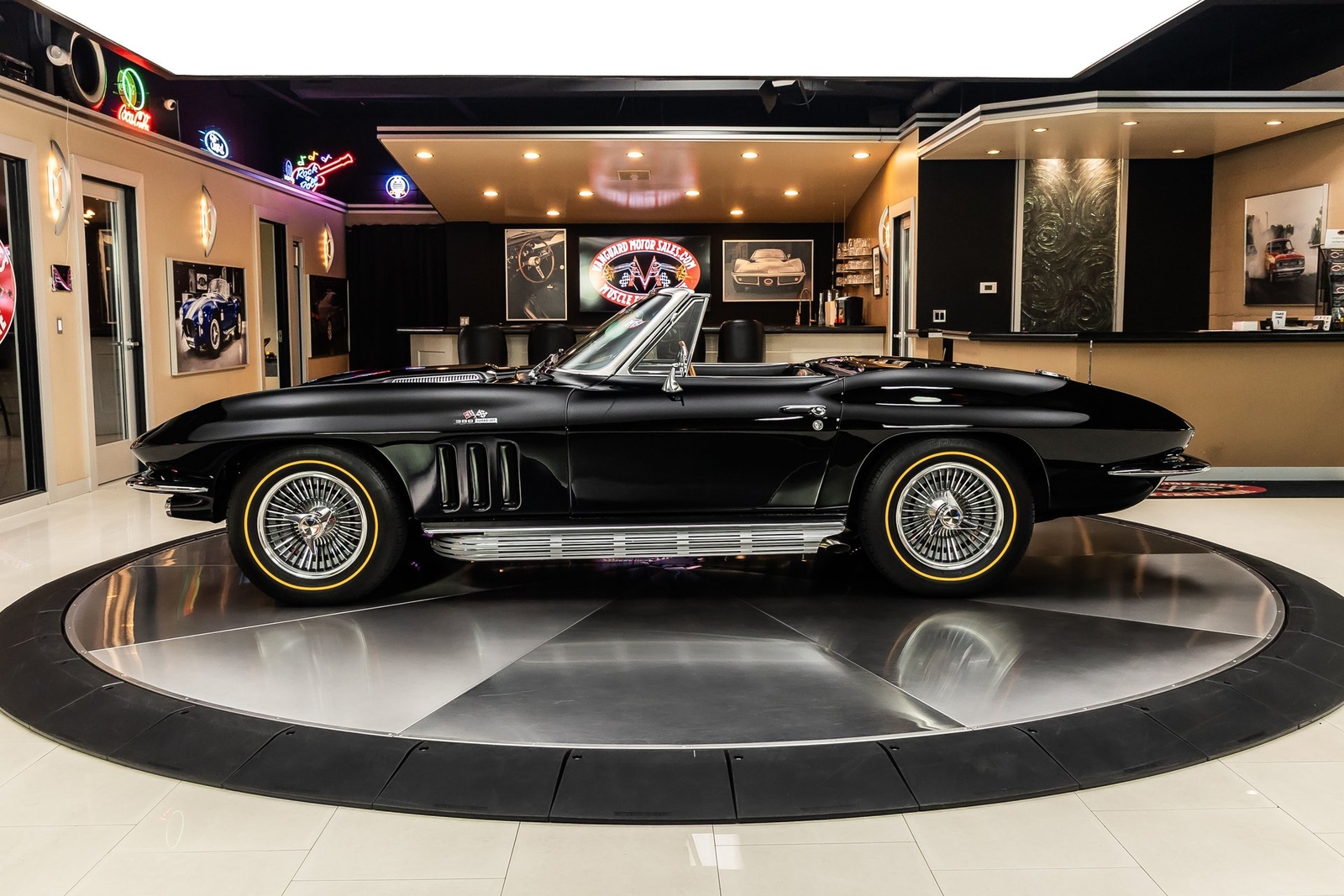 Chevrolet-Corvette-1965-Convertible-20