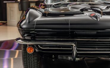 Chevrolet-Corvette-1965-Convertible-22