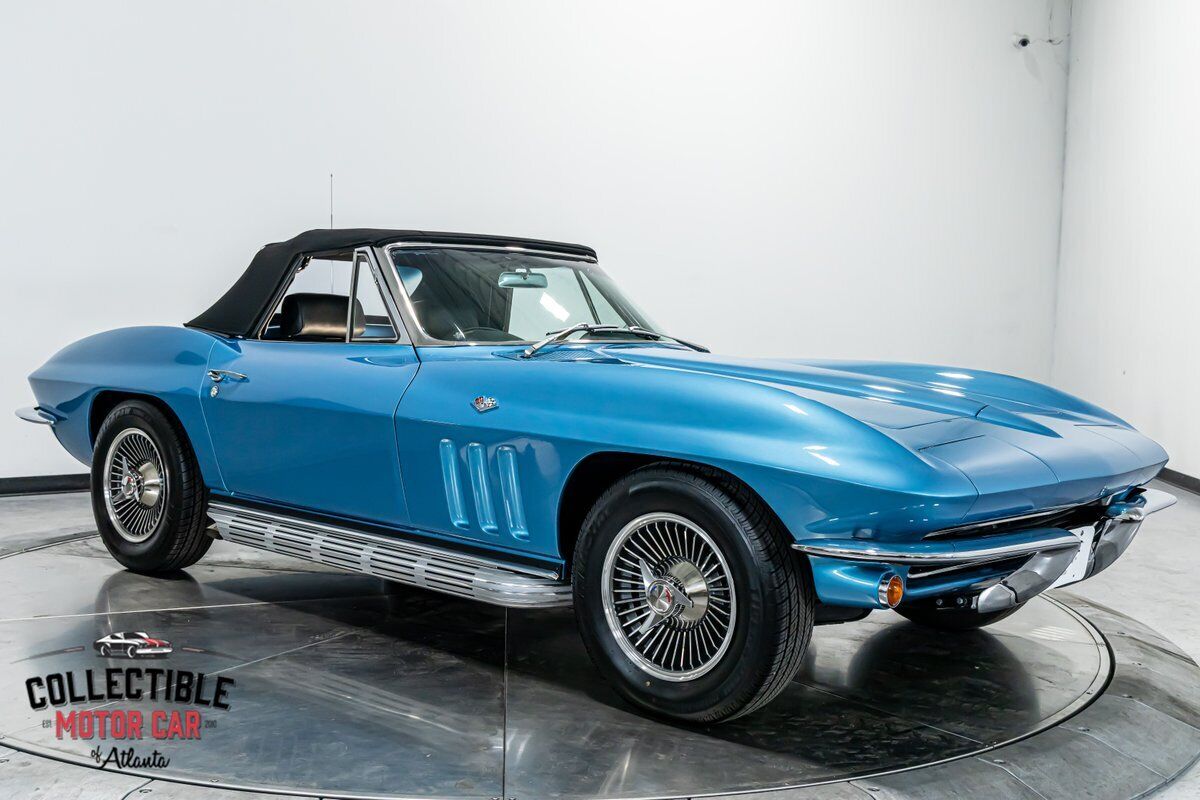 Chevrolet-Corvette-1965-Convertible-23