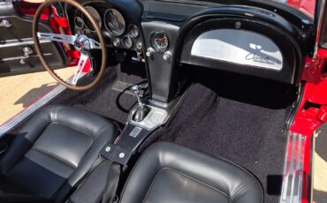 Chevrolet-Corvette-1965-Convertible-25
