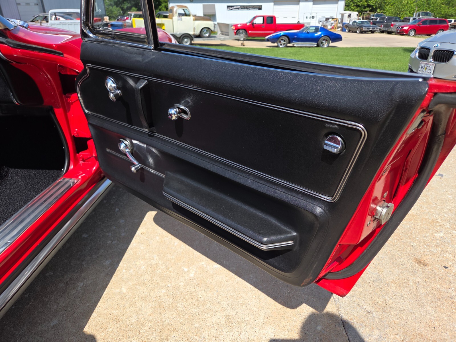 Chevrolet-Corvette-1965-Convertible-27