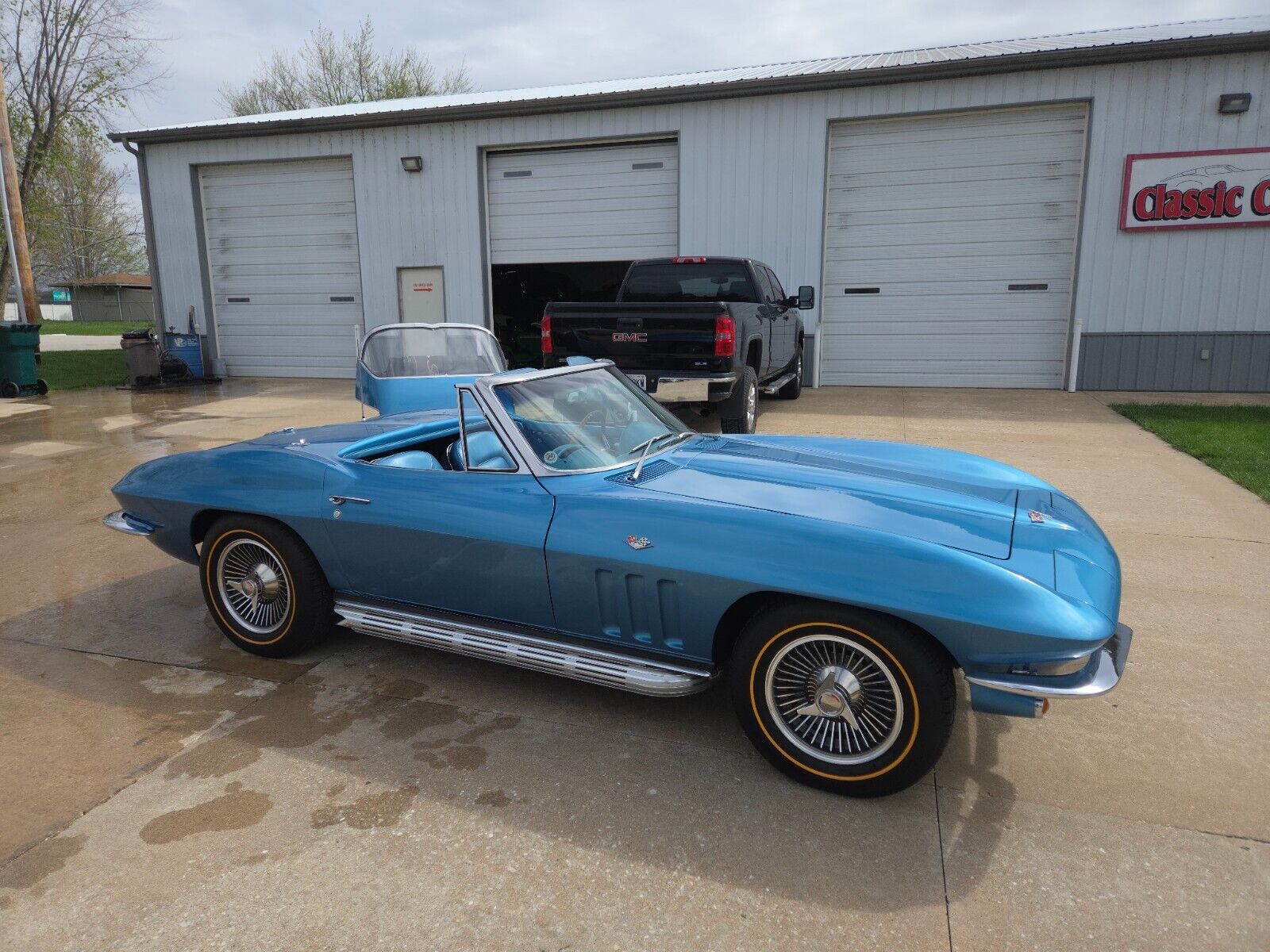 Chevrolet-Corvette-1965-Convertible-29