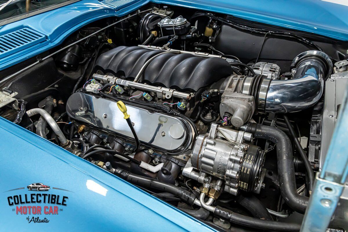 Chevrolet-Corvette-1965-Convertible-3