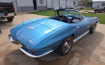Chevrolet-Corvette-1965-Convertible-31