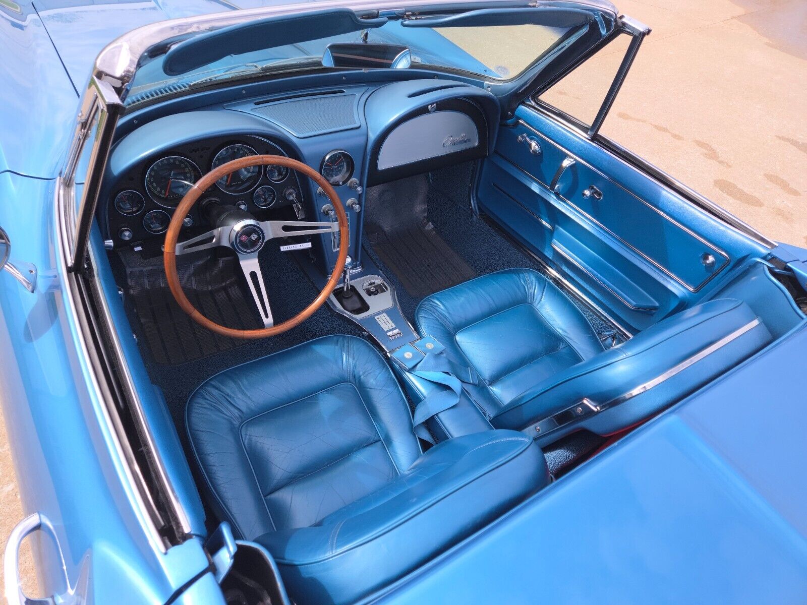 Chevrolet-Corvette-1965-Convertible-34