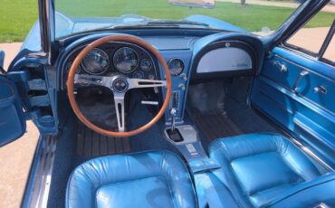 Chevrolet-Corvette-1965-Convertible-35