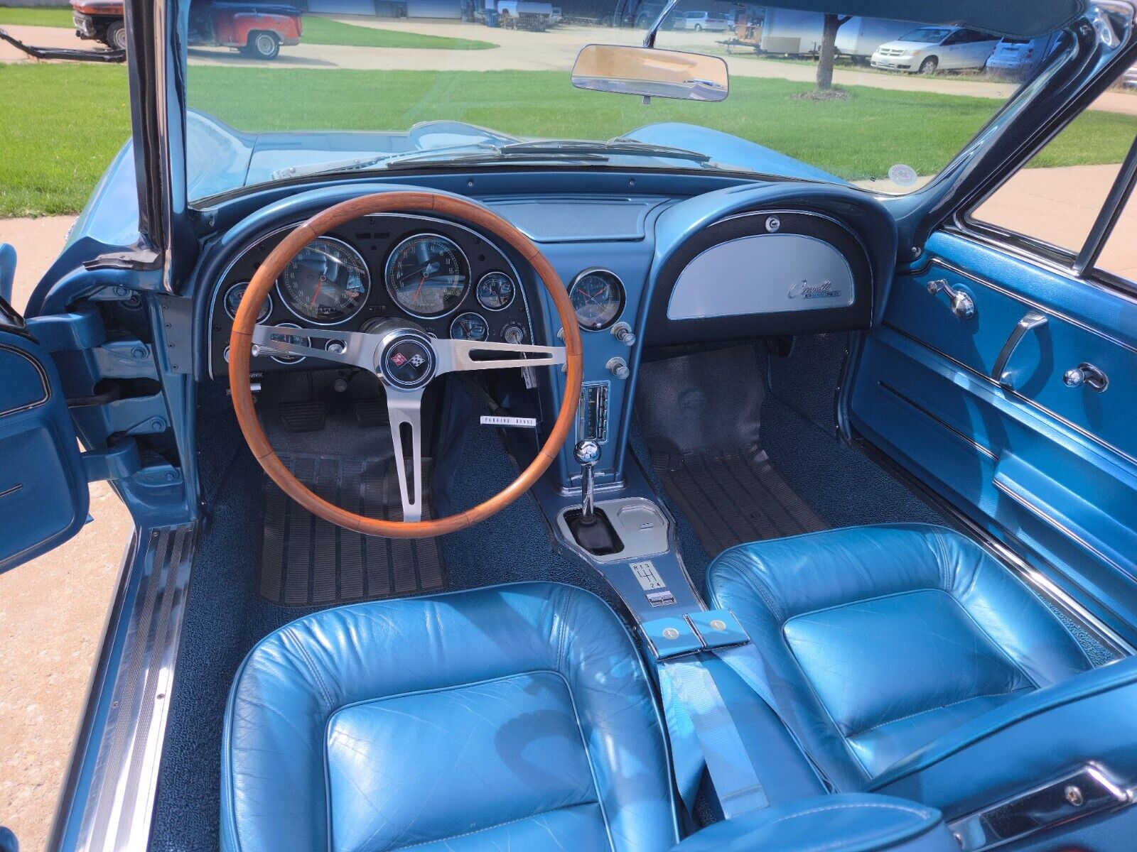 Chevrolet-Corvette-1965-Convertible-35