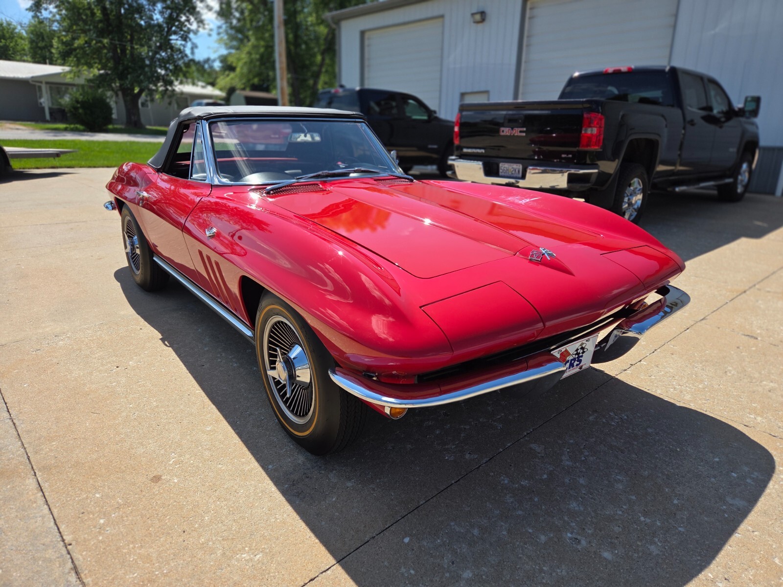 Chevrolet-Corvette-1965-Convertible-4