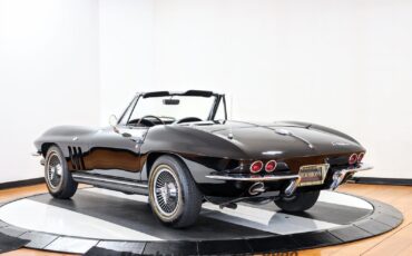 Chevrolet-Corvette-1965-Convertible-4