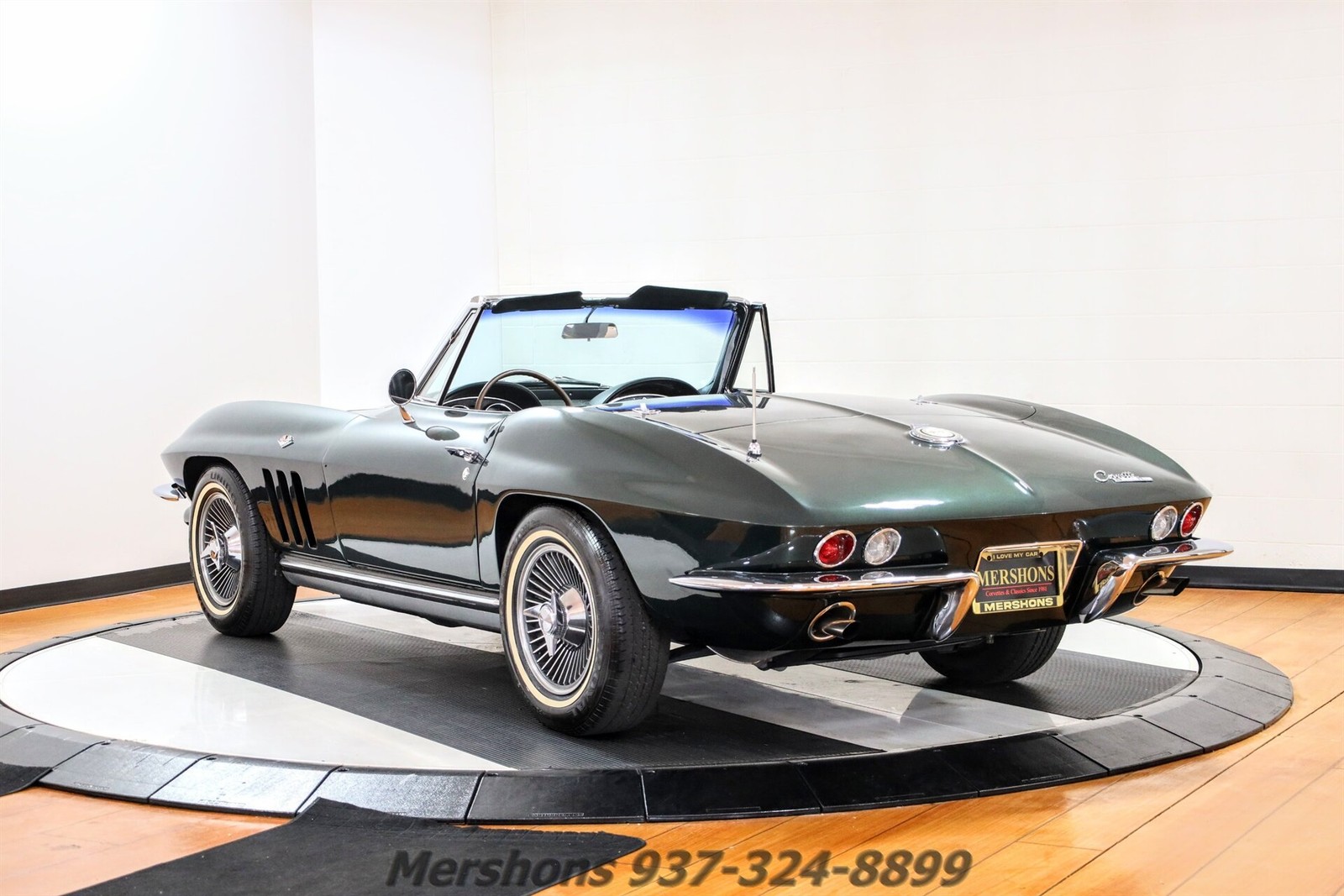 Chevrolet-Corvette-1965-Convertible-4