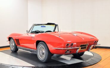 Chevrolet-Corvette-1965-Convertible-4