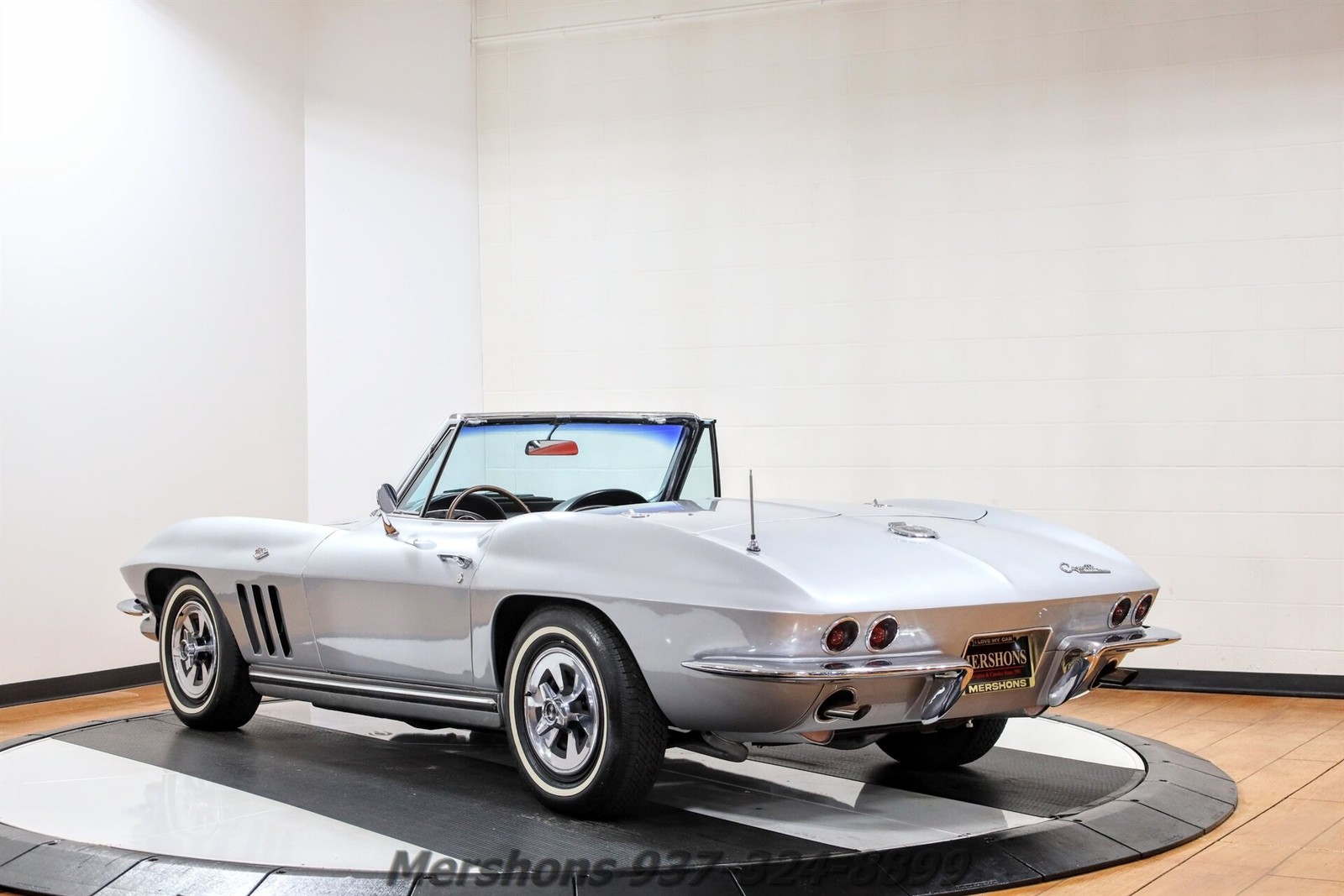 Chevrolet-Corvette-1965-Convertible-5