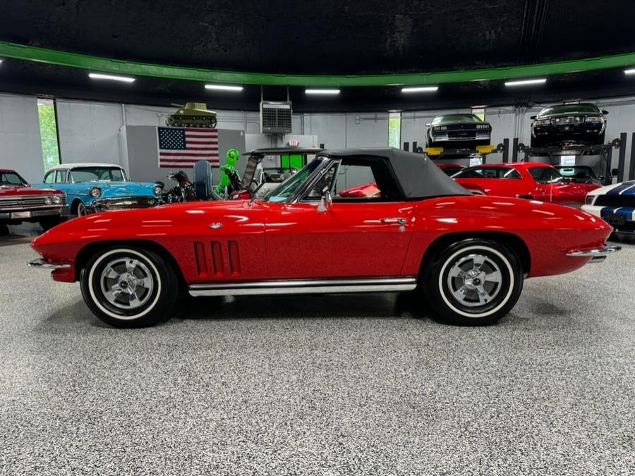 Chevrolet-Corvette-1965-Convertible-5